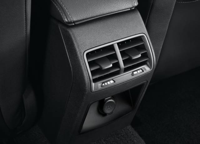 “升级不加价”还给优惠？这辆车是不想让对手混了…