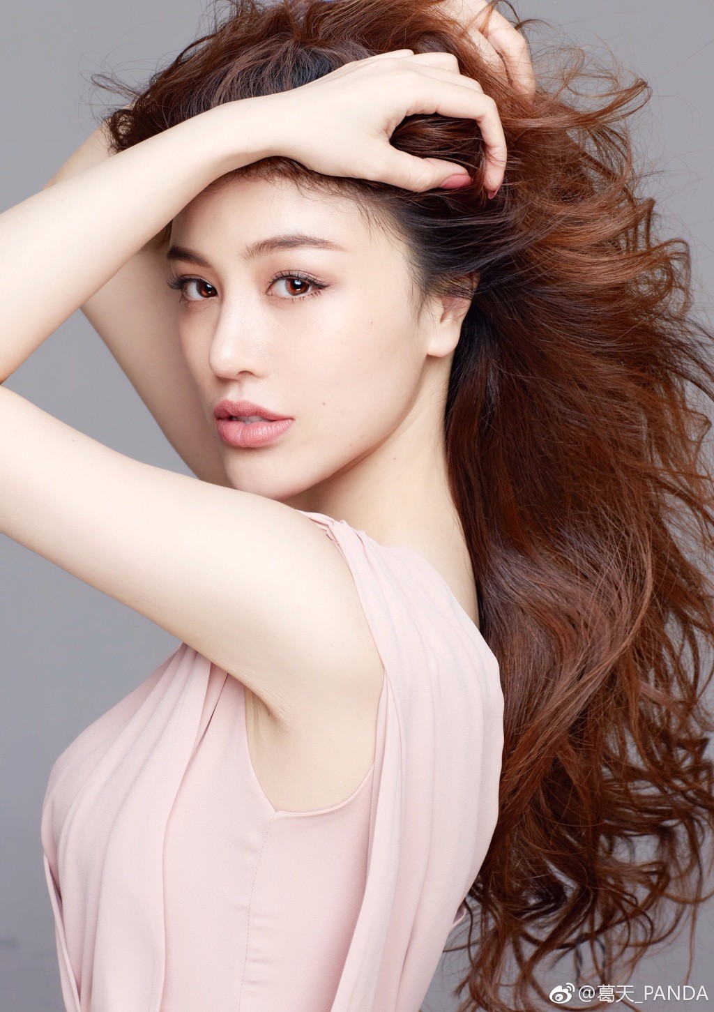 刘翔前妻葛天被小鲜肉赞有魅力 拍吻戏让师弟大赞