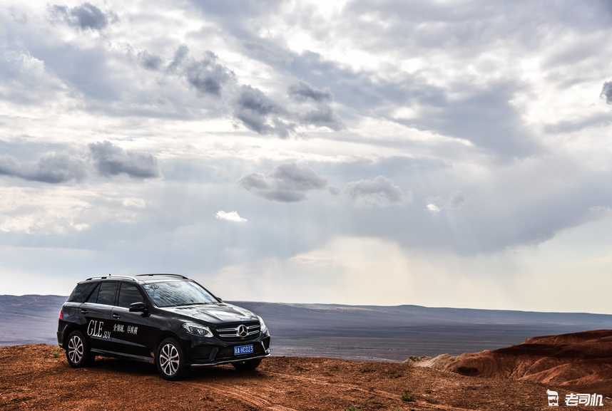 十一自驾游来这儿绝对不堵车!开奔驰大g探秘中国第二大沙漠