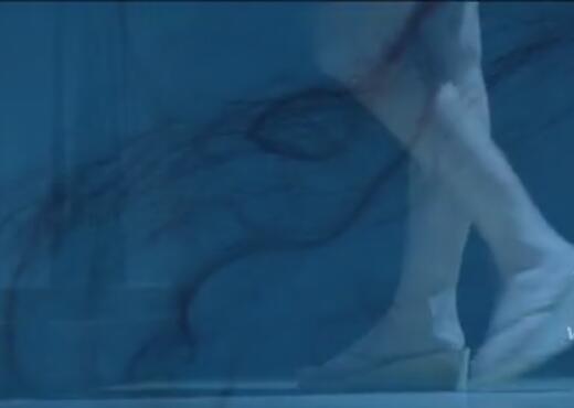 观鬼片《恐怖游泳馆》