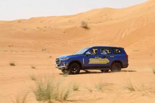 挑战陆巡、霸道！迪拜试驾20万左右最大国产旗舰SUV