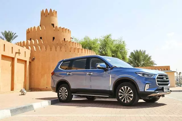 挑战陆巡、霸道！迪拜试驾20万左右最大国产旗舰SUV