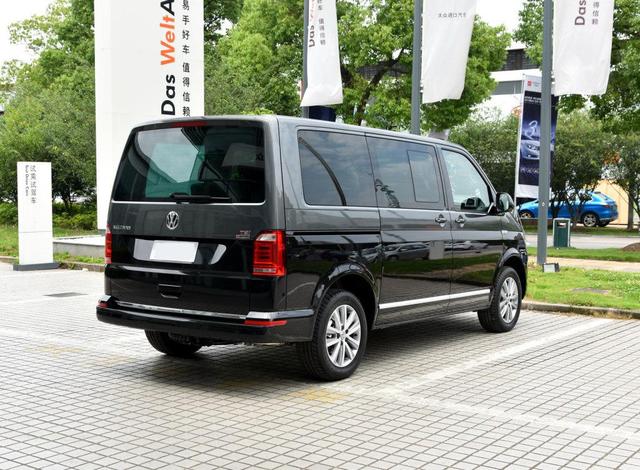 自带麻将桌的大众MPV，能拼得过埃尔法吗？