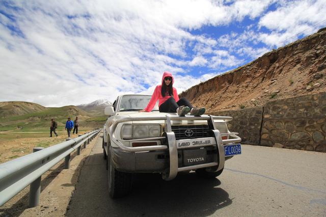 黄金周到来，自己开车不想堵，应该走高速还是走省道？