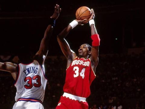 艾弗森领衔NBA历史状元常规赛首秀得分纪录