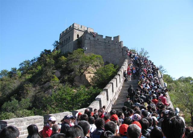 黄金周到来，自己开车不想堵，应该走高速还是走省道？