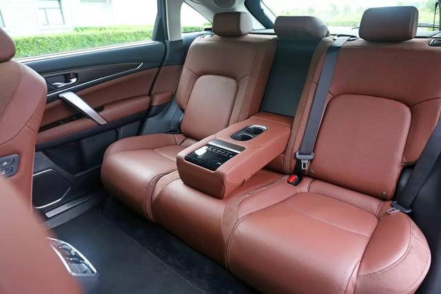 刹车刹不住就算了，看家车型“冠道”产品力不济到变速箱漏油不止