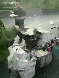 每年都会上演的高速聚会 你今年用什么姿势参与