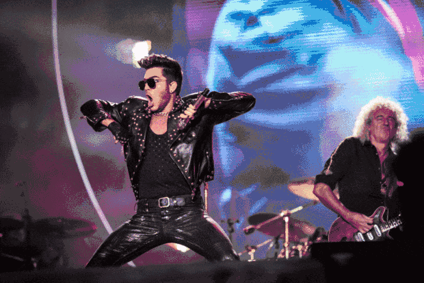 每年都会上演的高速聚会 你今年用什么姿势参与