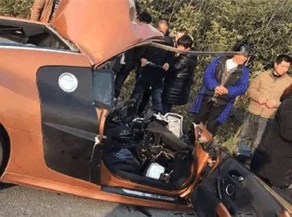 对不起，这个国庆假期别找我借车，我只是不想借