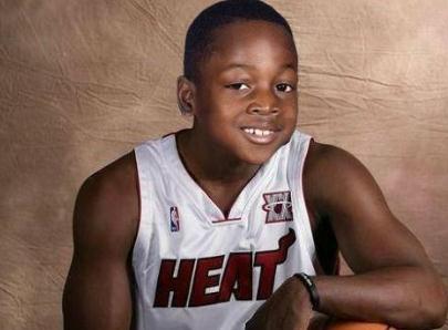 这是詹姆斯,你没弄错吧,那个霸气的少年呢?