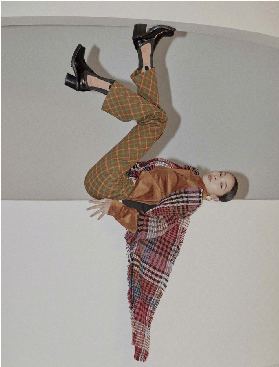 鬼马精灵雎晓雯时尚大片,这双腿"已经"逆天啦