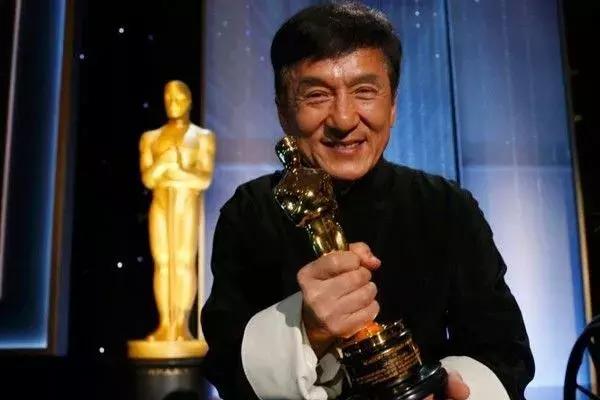 “老人”成龙让我落泪了,如果有一天他打不动了