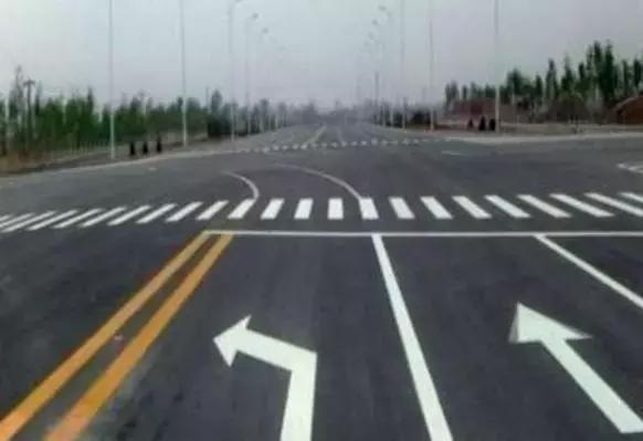 新手司机注意了，左转和调头的区别很大，不留神扣6分！