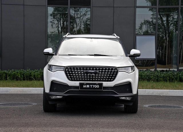 不用吃苦也能开“路虎”！国民豪华仅售12万起，油耗仅有8L