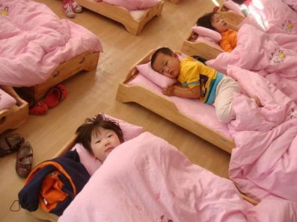 你知道吗,为什么幼儿园的孩子都要睡午觉?原来是这么回事!