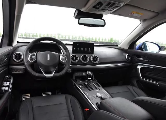 买国产车不看情怀，就看内饰别的一概不管！