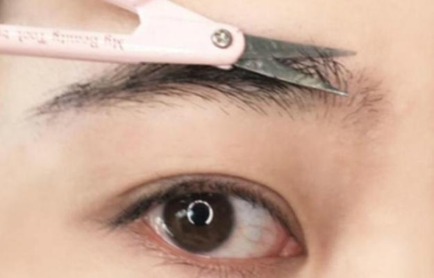 总是修不好，画不好眉毛？连手法都不对，难怪画得不好看又不自然