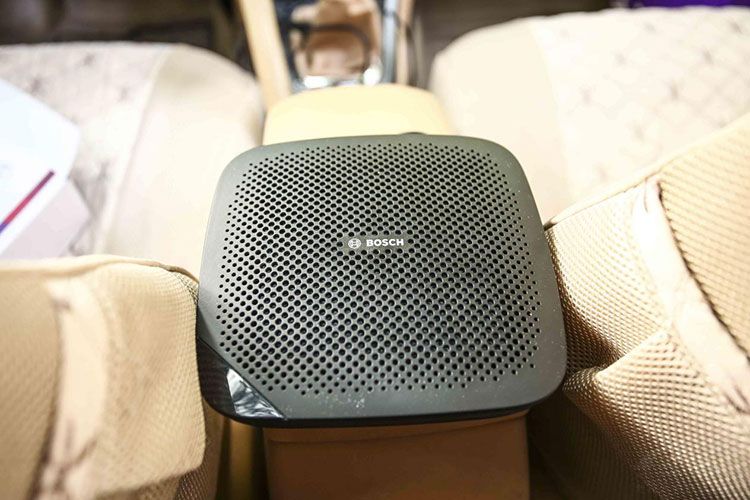 全家自驾出游你需要带上TA—博世Smart S300车载净化器