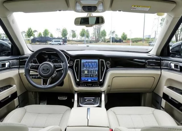 买国产车不看情怀，就看内饰别的一概不管！