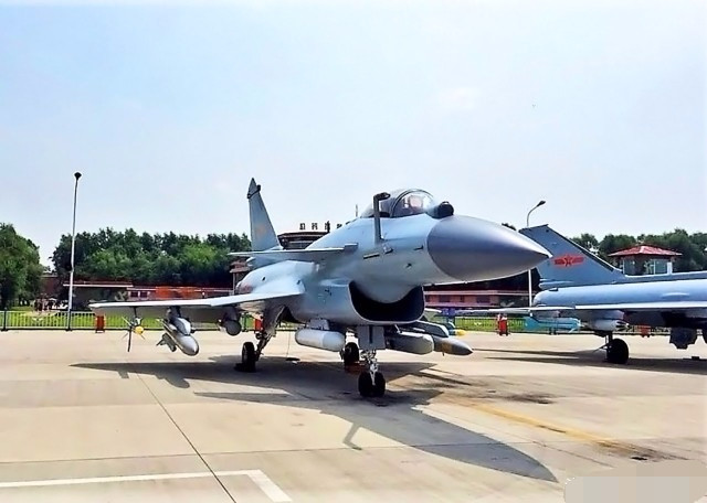 放弃俄罗斯战机 一口气采购60架歼10战机:该国