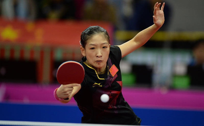 丁宁那次比赛崴了脚 如果刘诗雯心狠些丁宁就