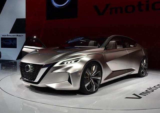 “大沙发”换代成套房？木纹地板在车里，外观却胜新CC！