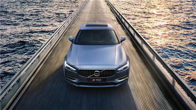 沃尔沃S90比5系便宜10万，为什么还是卖不好？