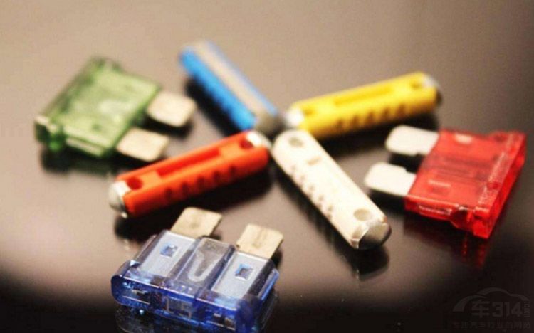 越野是男人的情怀？这些装备没弄齐，小心分分钟变悲剧~