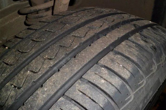 踩刹车总是感觉制动不明显，脚感软绵绵？