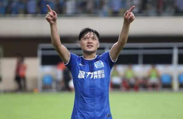 富力超市卖队长为中超冬窗加温 2年甩7将赚3亿接下或是扎神