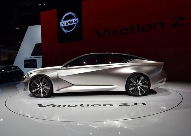 “大沙发”换代成套房？木纹地板在车里，外观却胜新CC！