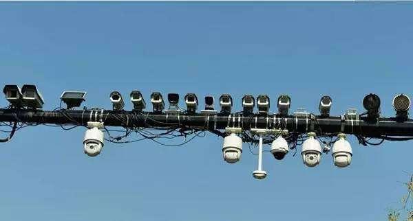 马路上摄像头这么多,你知道哪个是拍违章的吗?很多人不了解