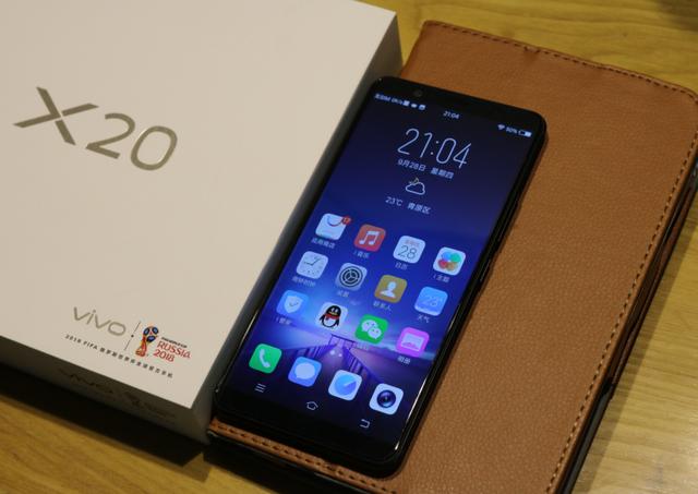 同样是全面屏手机, 小米mix 2和vivo x20该如何选择?