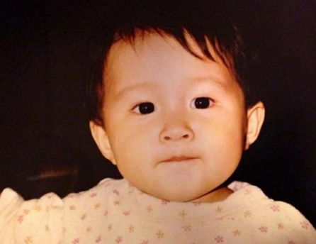 关晓彤的父亲关少曾证实女儿与鹿晗的恋情并带来了3封感人的信