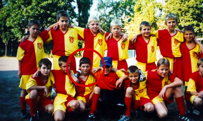 不可多得莱万多夫斯基各个阶段照片看一代巨星如何炼成