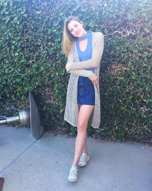 塔玛拉·阿巴尔德西班牙女篮运动员,有世界女篮第一美女之称,曾和同是