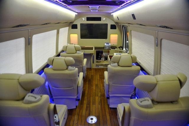 请问是如何做到的？不错的一款普通大巴车，成了领导出门首选！