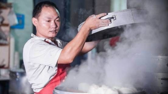 纵然世界瞬息万变，我们始终应对自如