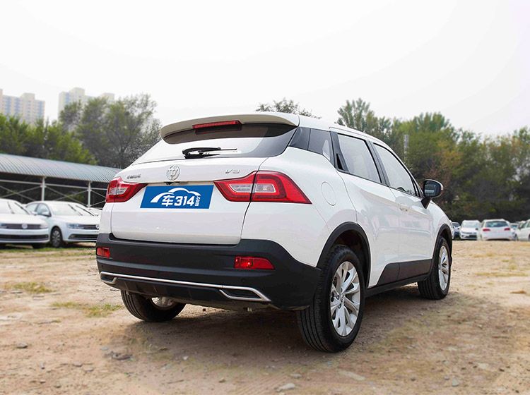 宝马工艺和技术 售价不到7万的小型SUV中华V3