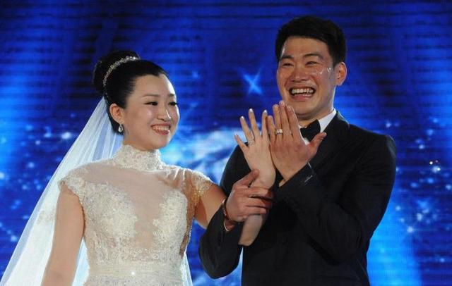 自己的文化水平,在大学里进行深造学习,渐渐地也就和张昊失去了联系