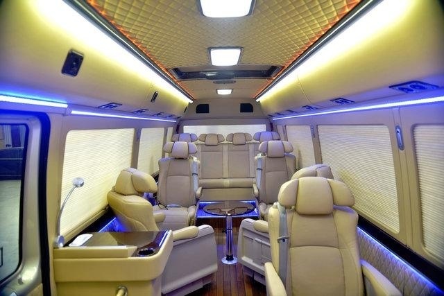 请问是如何做到的？不错的一款普通大巴车，成了领导出门首选！