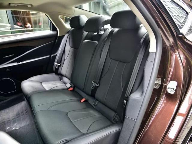 17万品质和配置赶超日系合资车的B级车，实用性表现就没怕过德系