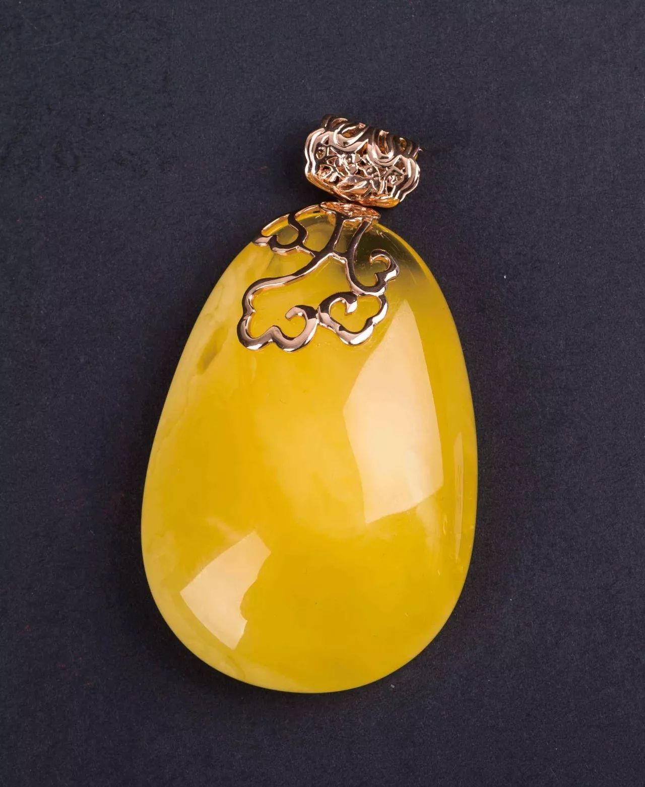 蜜蜡多少钱一克?这个经验师傅一般不传徒弟的!