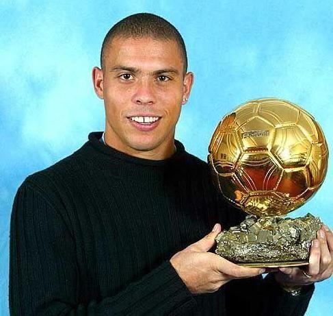 他成为最年轻金球奖候选, 距离打破罗纳尔多记