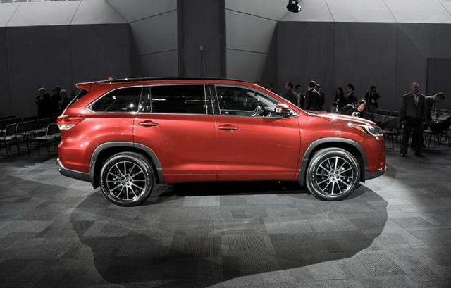 又要火啊！新款汉兰达强势了来袭，动力再次升级，配8AT谁与争锋