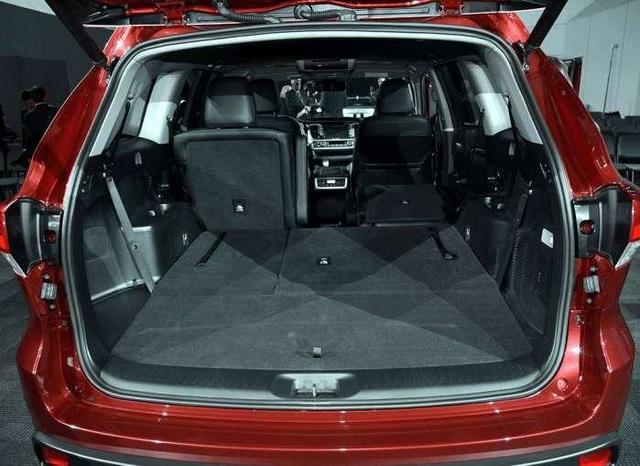 又要火啊！新款汉兰达强势了来袭，动力再次升级，配8AT谁与争锋