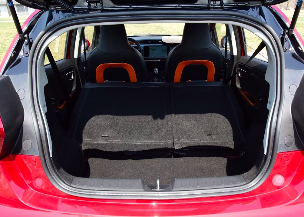 6万元以内,选吉利远景X1还是宝骏310