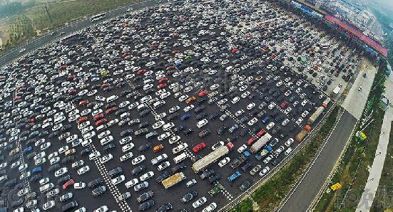 注孤生！这样开车的人，遇到路怒症分分钟被怼