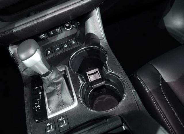 又要火啊！新款汉兰达强势了来袭，动力再次升级，配8AT谁与争锋